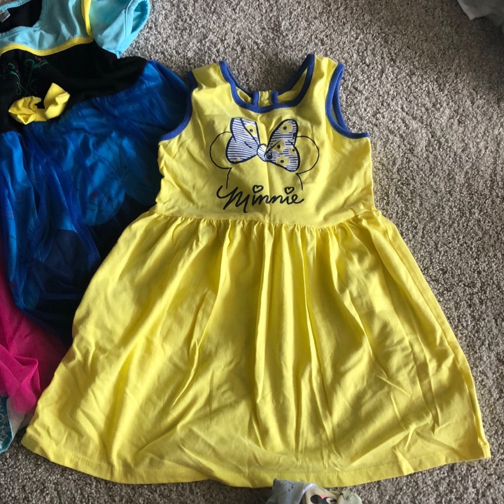 Disney theme dresses - Picture 2 of 3
